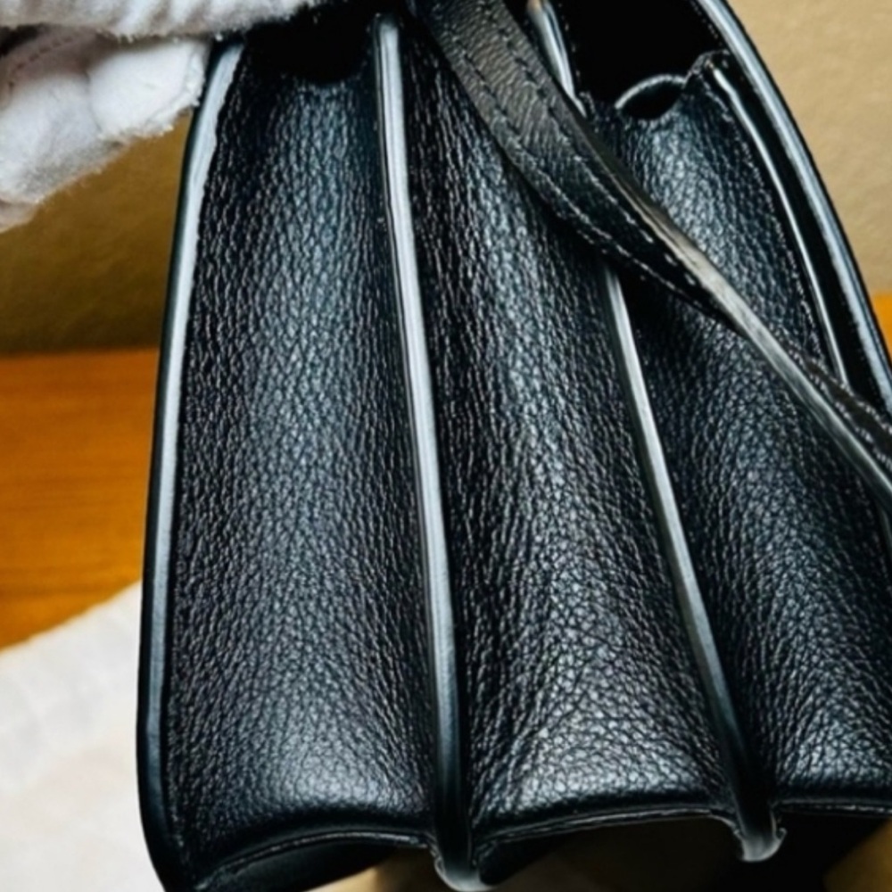 Versace Medusa Bag - Picture 5 of 11